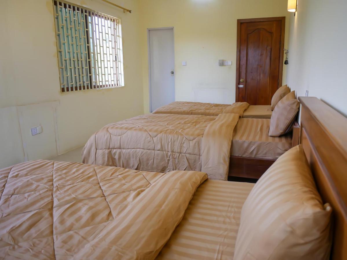 Arcadia Downtown Hostel Kampot Exterior photo